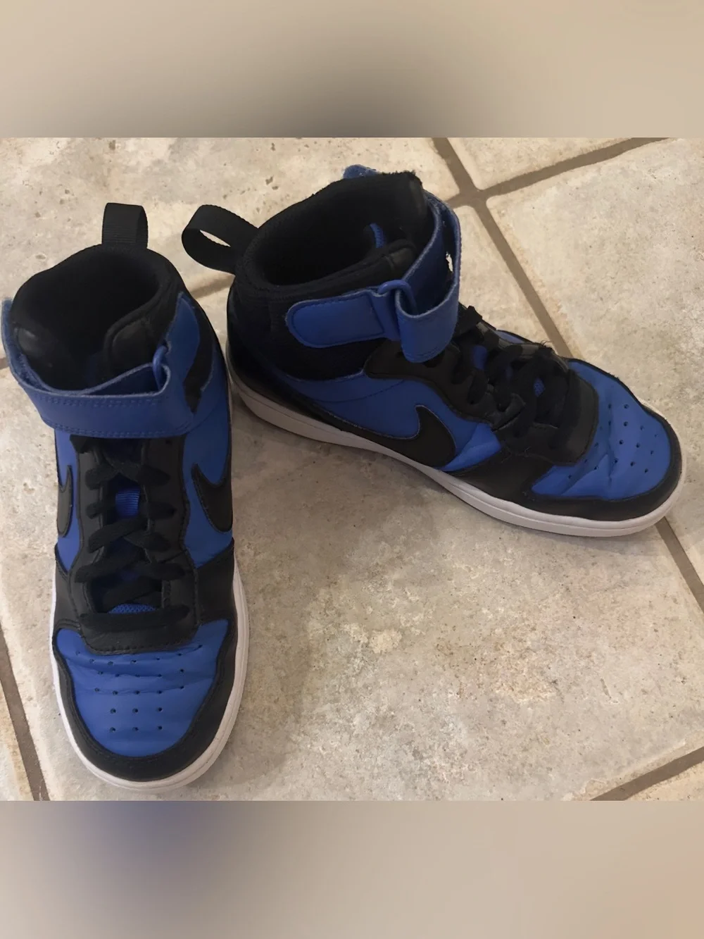 Nike youth high